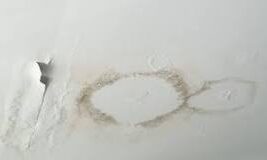 Tavan Akması Sonucu Tadilat Ücretini Kim Karşılar?